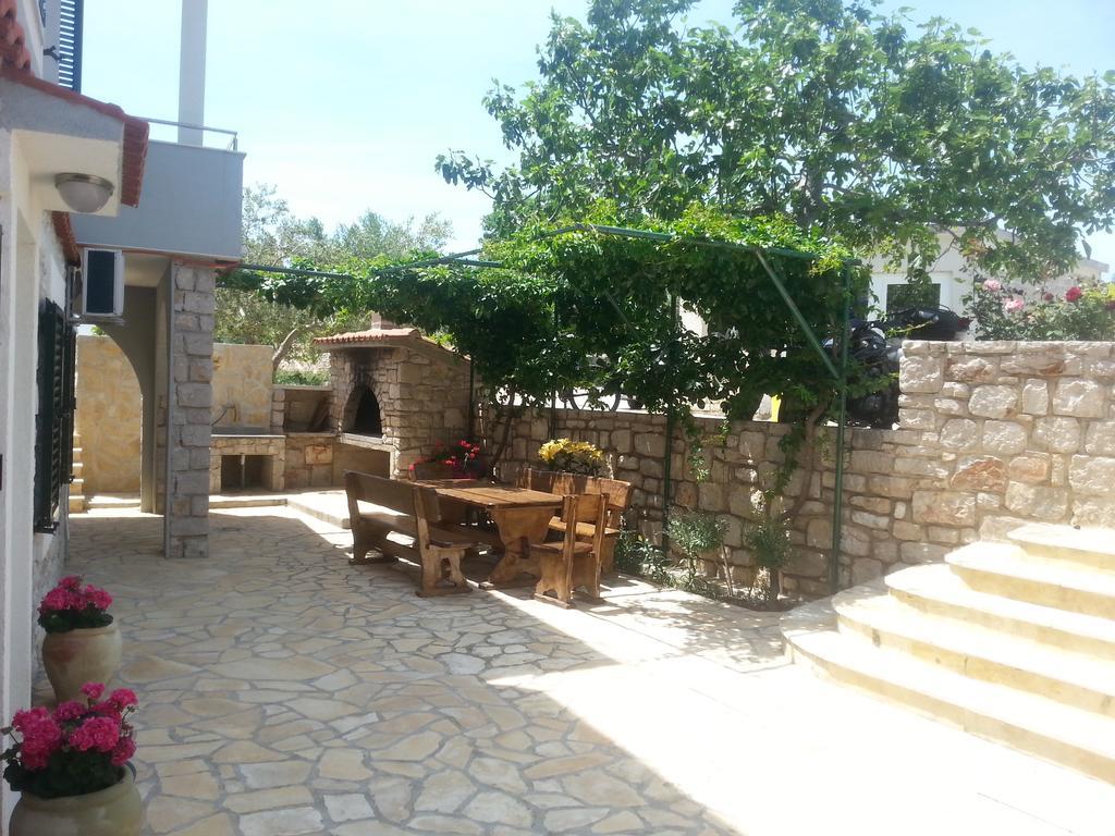 Apartment Jartic Betina  Exterior photo